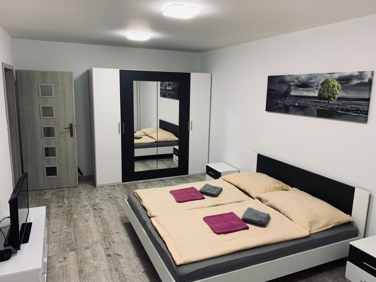 Cajkovskeho 13 Apartment Мартин Екстериор снимка